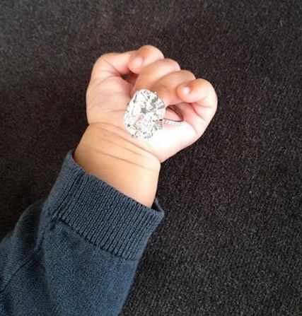 卡戴珊家族五大萌娃 (卡戴珊家族到底是怎么养孩子的)