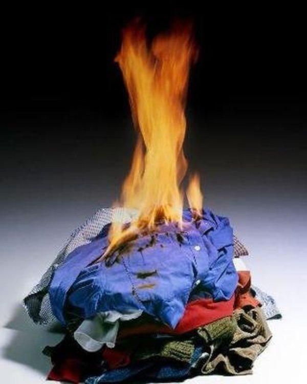 亲人去世后烧衣服好吗,老人去世以后烧寒衣