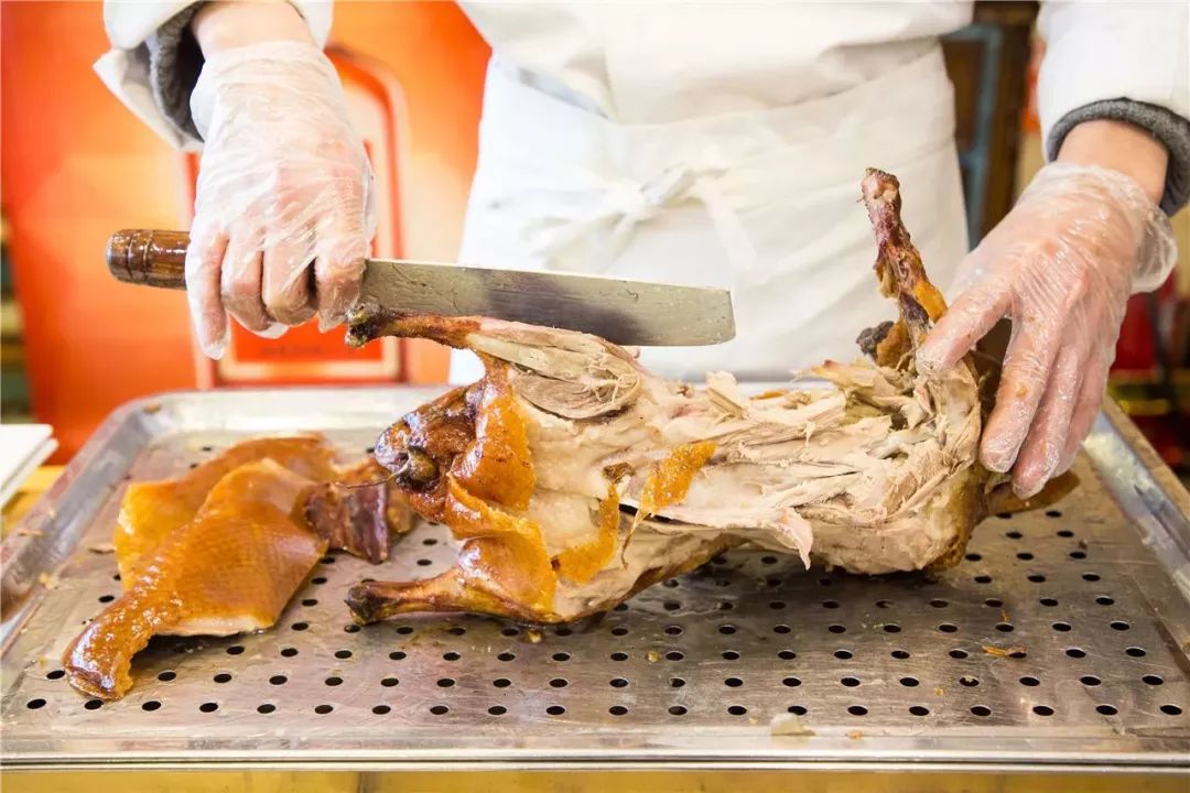 京百万北京烤鸭什么时候直播,北京烤鸭脆皮视频直播