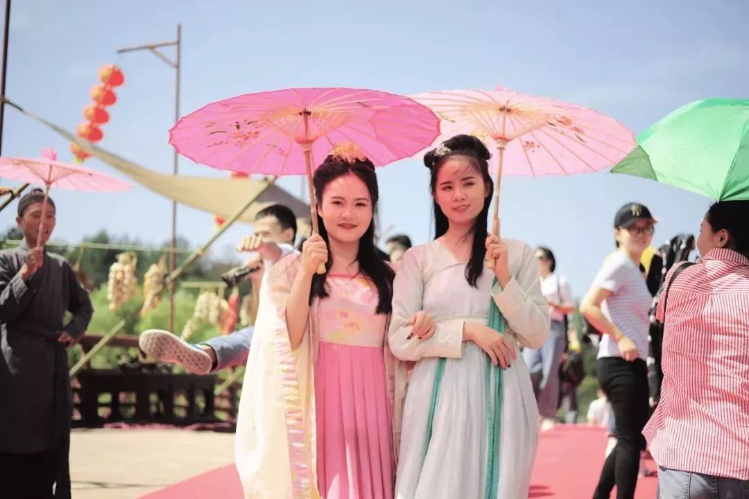 美到窒息的光影秀,美到极致烟花视频