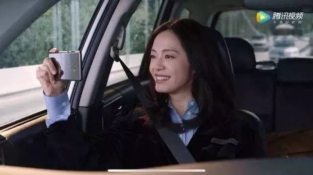 最无违和感的植入广告,奇葩的广告植入完整版