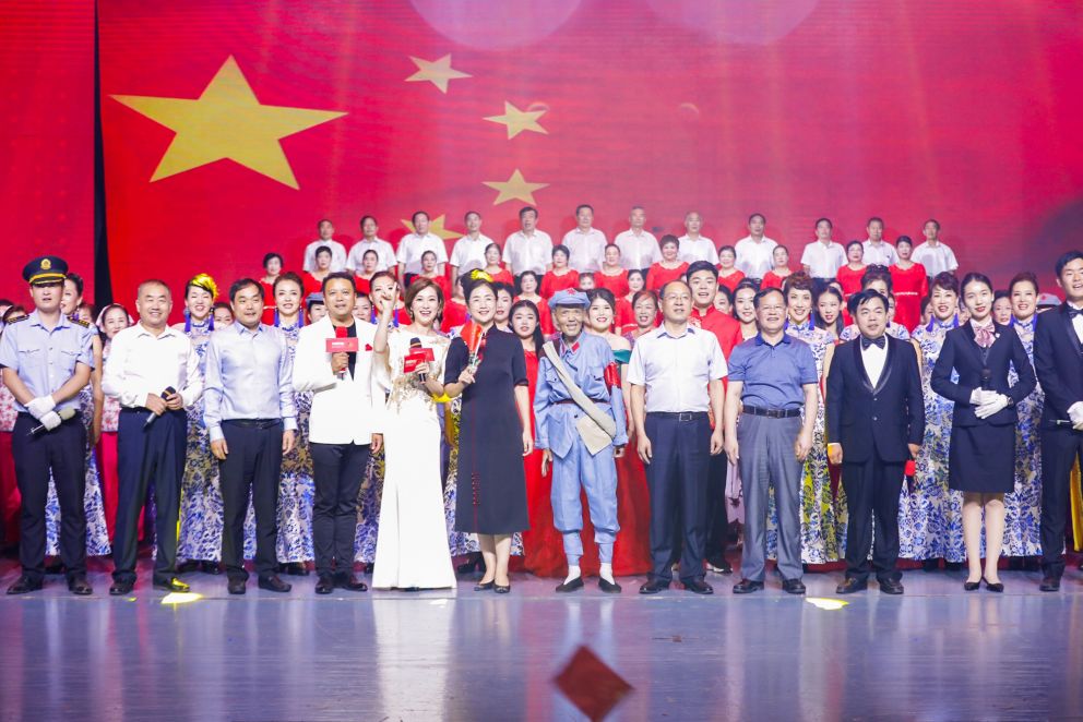 从老大哥到李佳琪，建业品牌是怎么玩出花的？