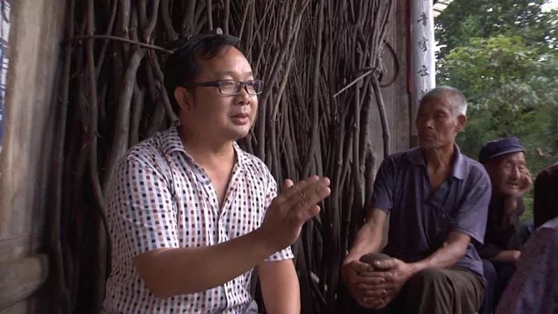 秀山又出了个“中国好人”,他都干了些啥?