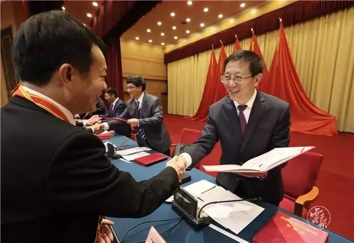 云南39名非公有制经济人士获省级表彰