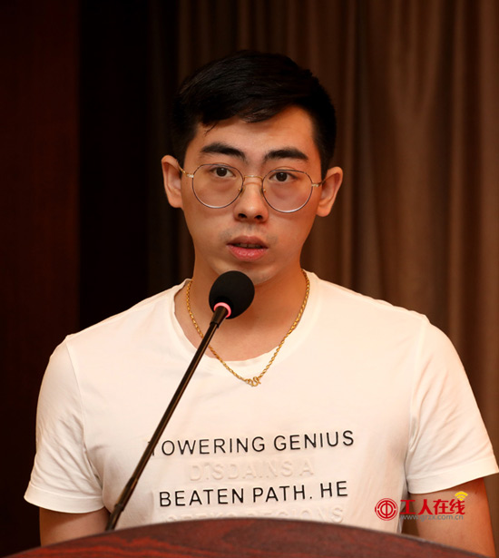 农民工如何圆大学梦？来看看优秀代表的成功故事