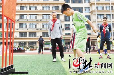 中国足球名宿校园行,中国足球名宿辅导团