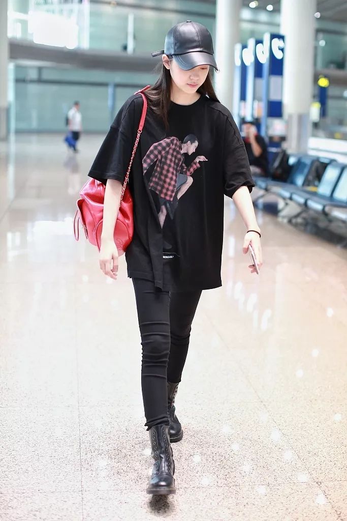 拯救腿粗,马丁靴怎么选择显腿小又年轻