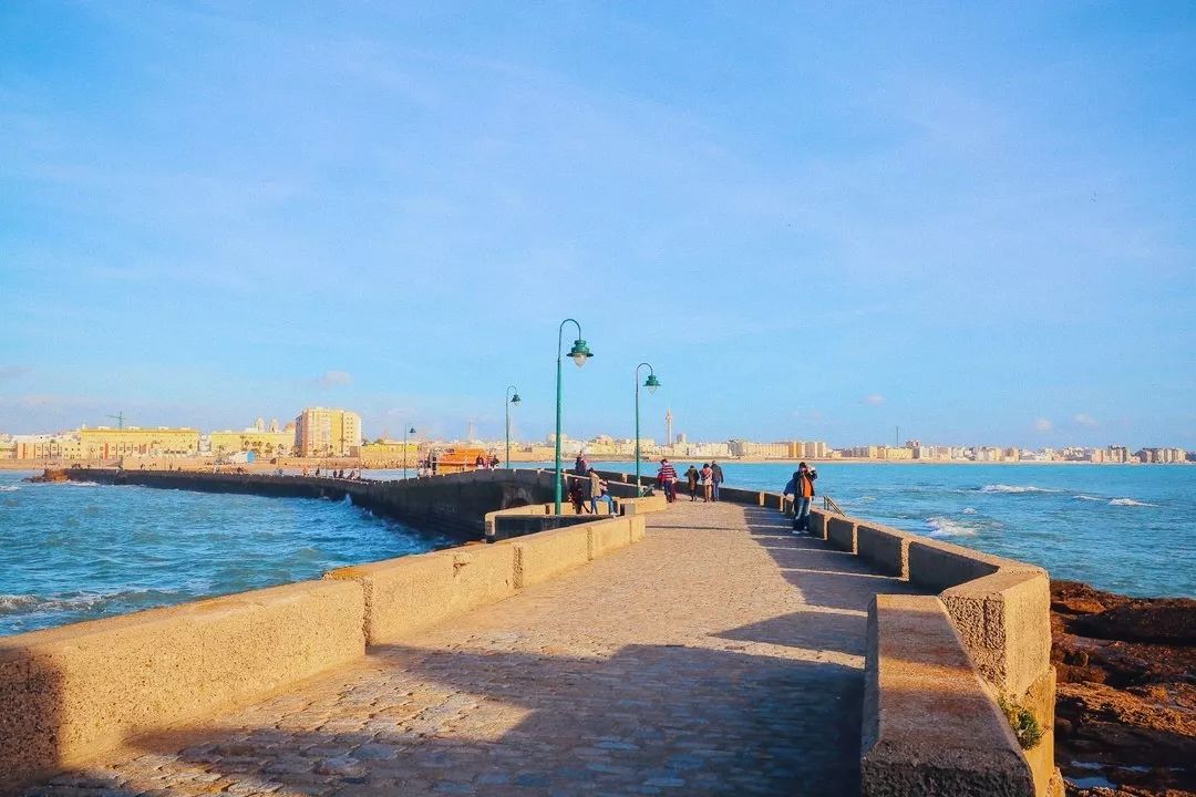 西班牙幻想记|加的斯：我们的*途征**是星辰大海