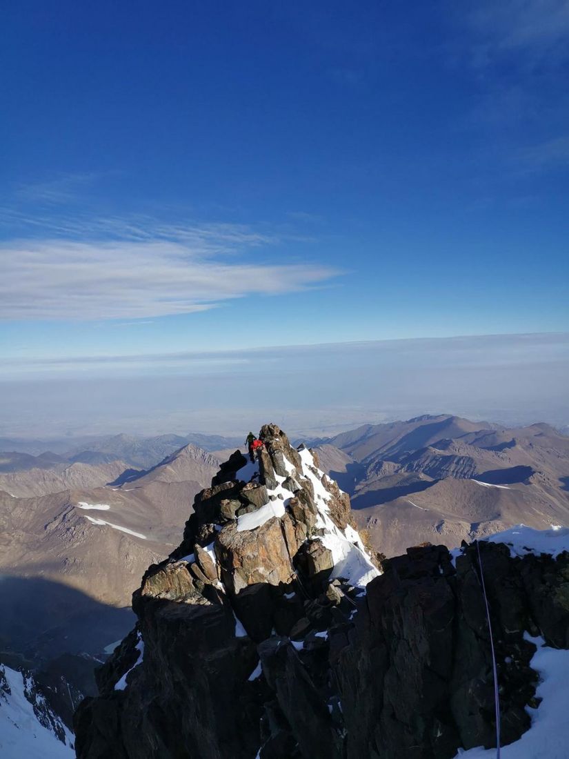 博格达峰登顶记录,李宗利登顶8千米以上的山