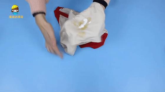 夏天来了衣服上潮湿有霉斑怎么办,长了霉斑的衣服怎么洗