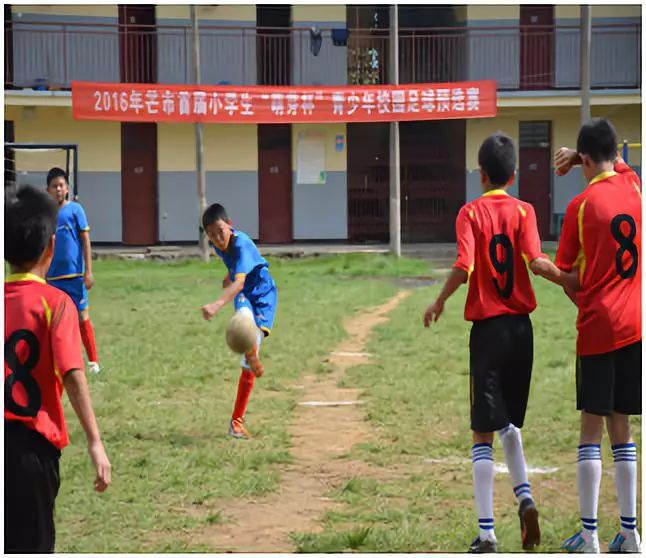 喜讯我校入足球特色示范校,云南芒市校园足球赛事
