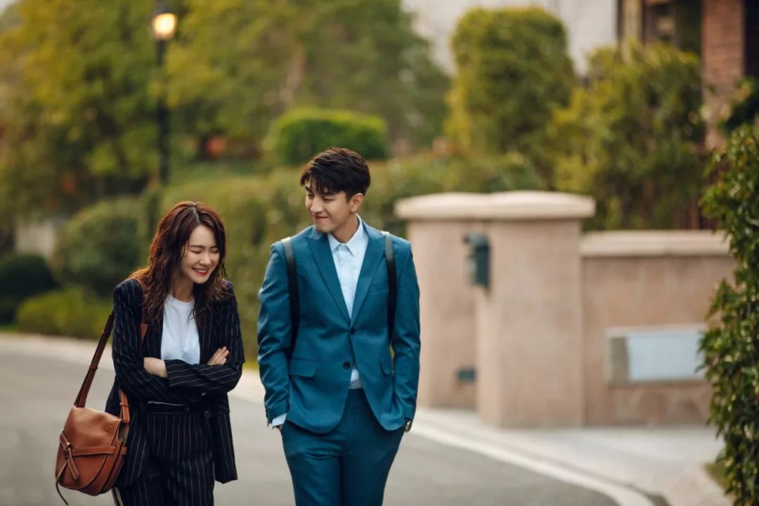 我知道你的秘密戚薇穿搭,没有秘密的你戚薇穿搭