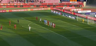 河北华夏马尔康进球,富力4比2扎哈维