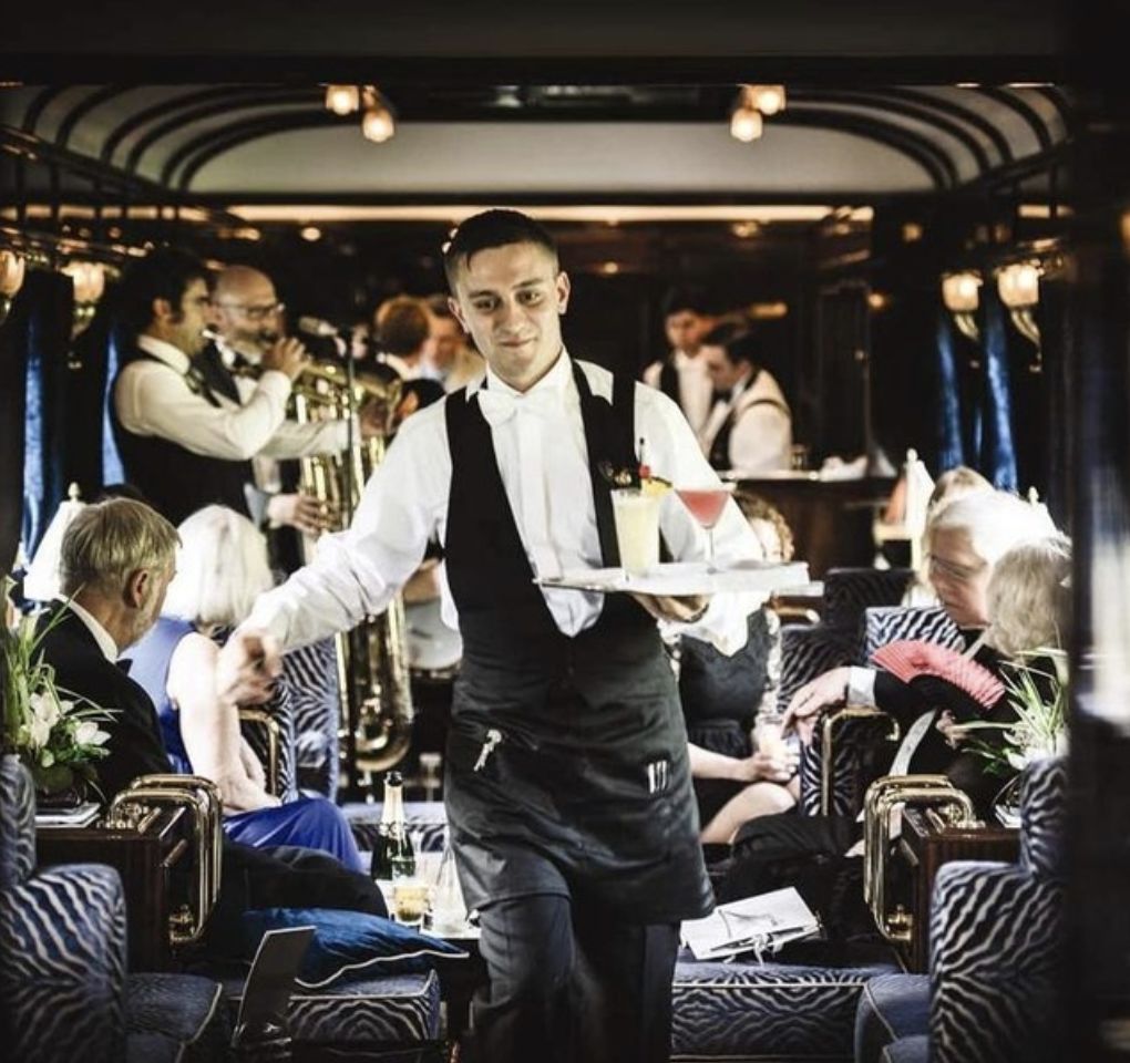 鏇艰胺鐏溅涔嬫梾,鏇艰胺涔嬪穮