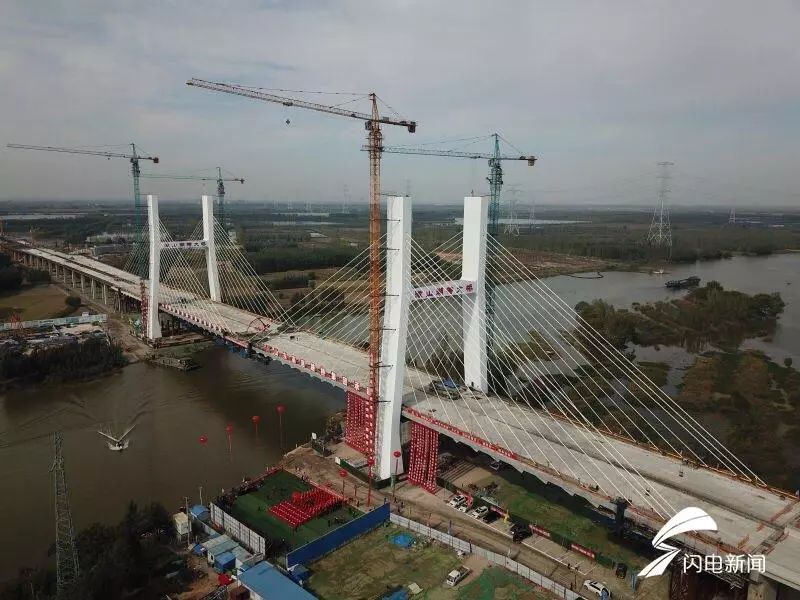 跨微山湖特大桥通车,山东微山湖特大桥