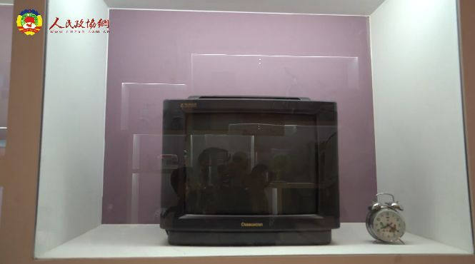 村长开会消息,村长开会讲三个问题