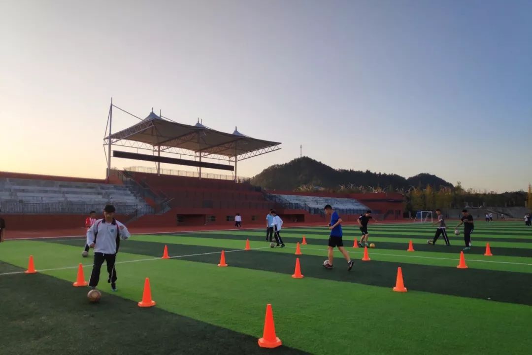 十堰被通报批评,十堰市柳林中学现在怎么样了