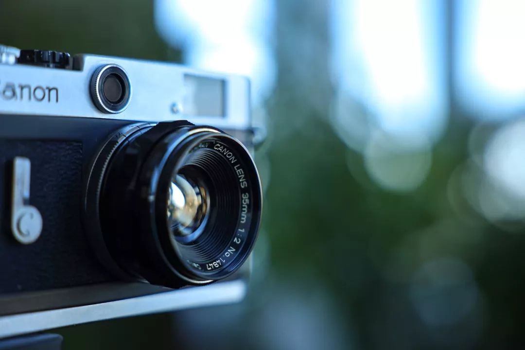 rf24-70f28闀滃ご璇勬祴,rf24-70f2.8闀滃ご閫備笉閫傚悎鏂版墜