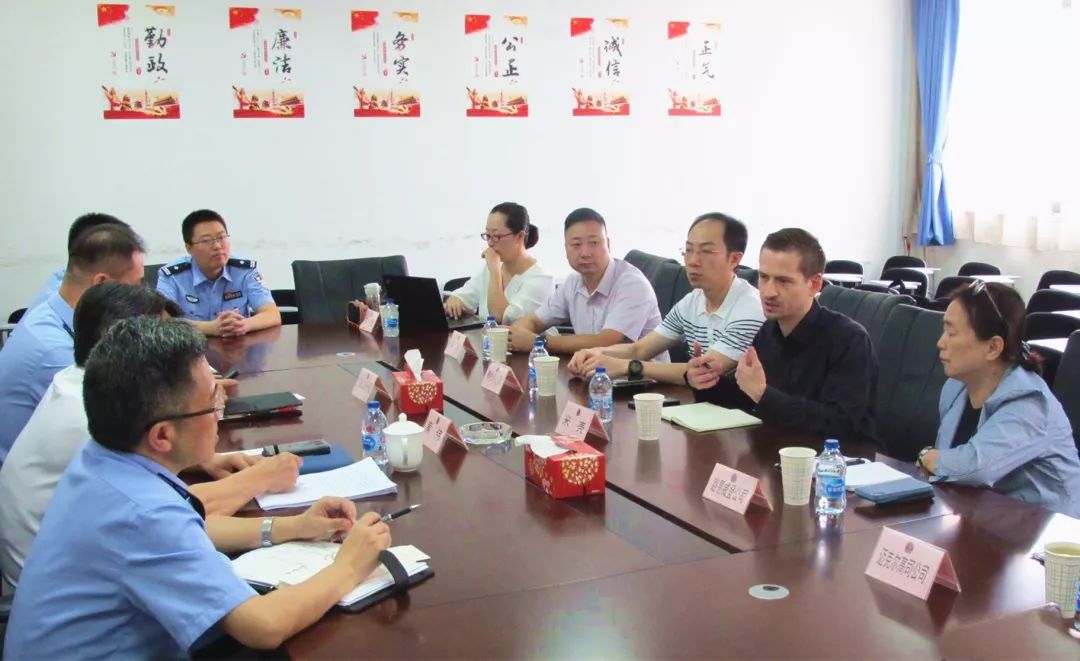 上海警方跨省打假玩具,上海警方跨省广东打假玩具