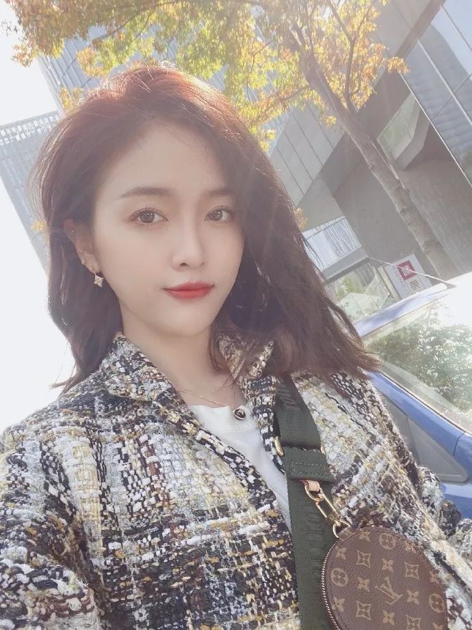 吴宣仪人鱼装背面,吴宣仪美人计舞蹈