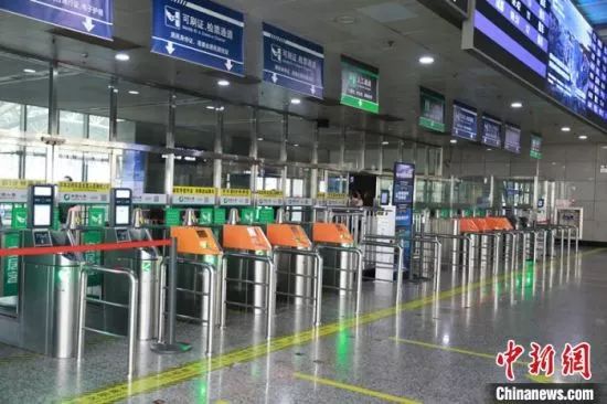 鍘婚暱涓夎鐨勭伀杞﹀涓嶅,闀夸笁瑙掔伀杞︾珯