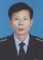 他们开车的，快把他们“揪”出来