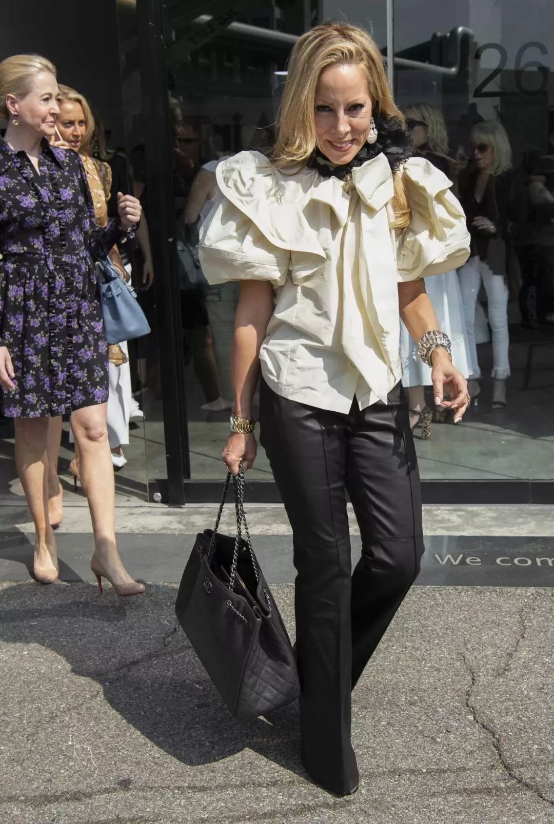 怎么调出跟钟楚曦一样的复古风,钟楚曦新中式穿搭同款