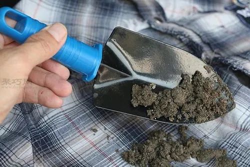 冬天的厚衣服怎么收纳放衣柜,收藏冬天厚衣服的叠法