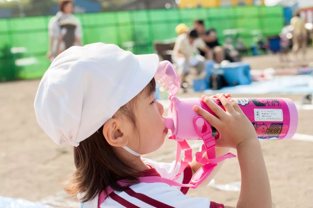 多喝水不如喝多水应该注意哪些,喝水太多不正常会得什么病