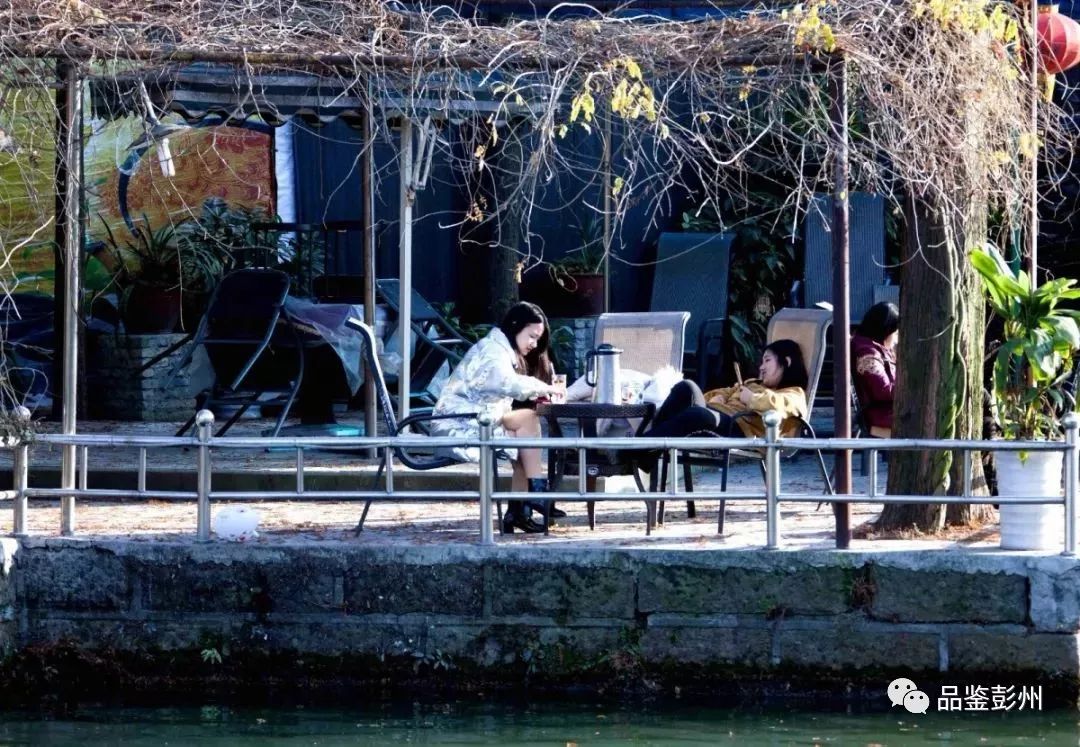 彭州许你一个七彩的世界,来彭州带你看海