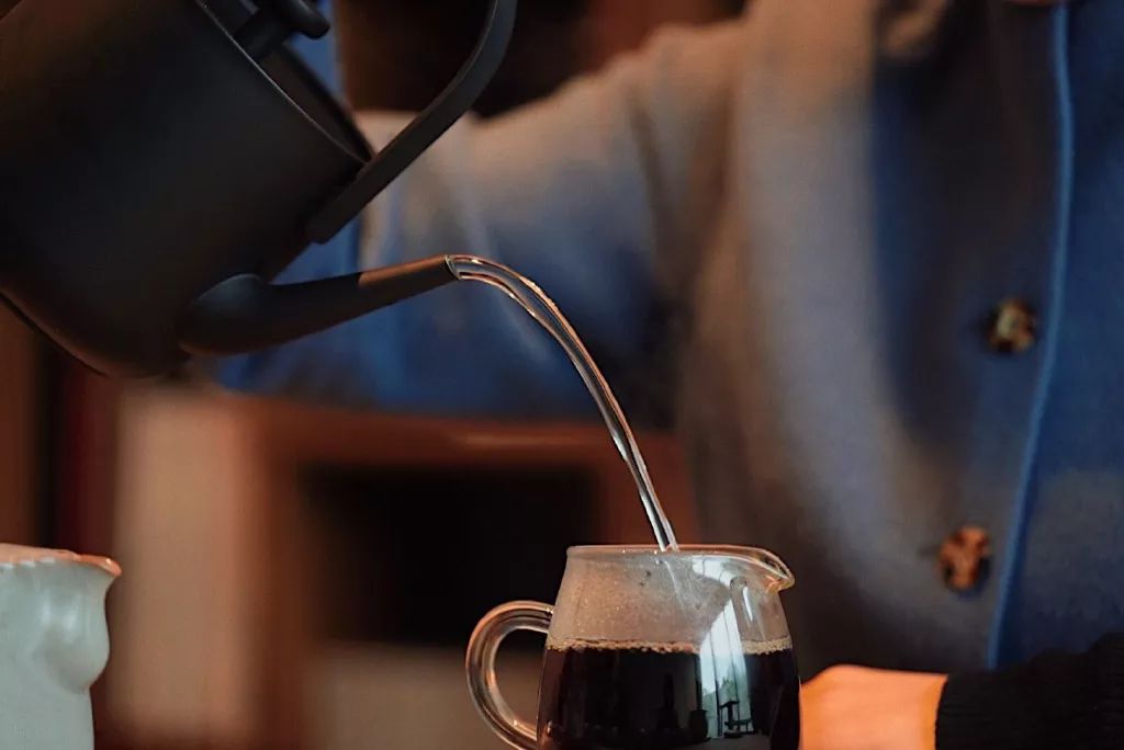 一只好看的电水壶,英国亲王都爱,五星酒店标配