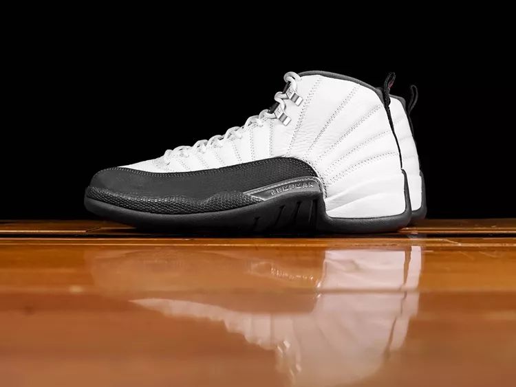 aj11黑红假鞋实战会怎样,aj1白黑2024新款这鞋怎么样