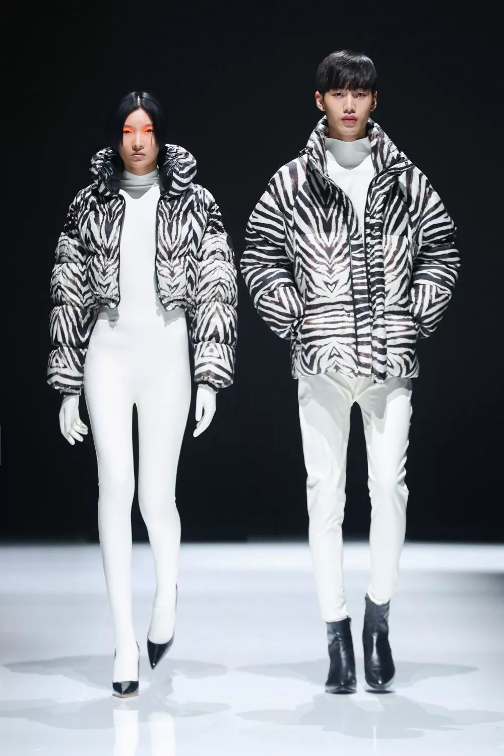 波司登特别的品牌联名款,波司登爱马仕联名款男款