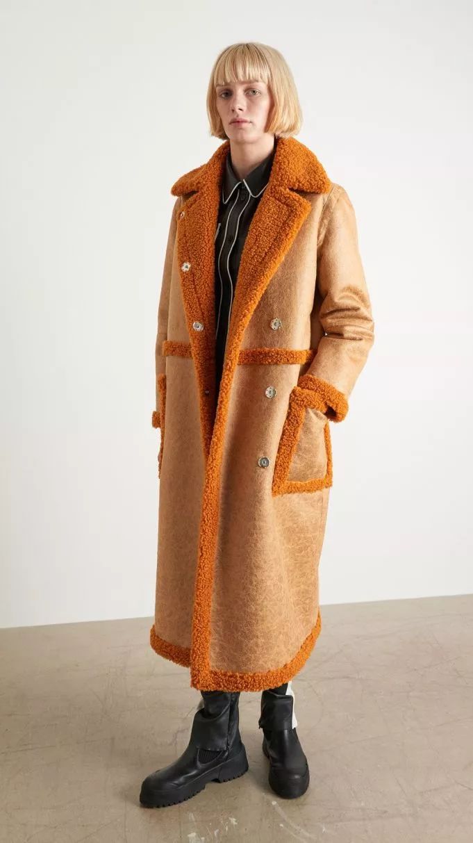 什么牌子的大衣好看又实用,大衣冬季必买的款式不过时