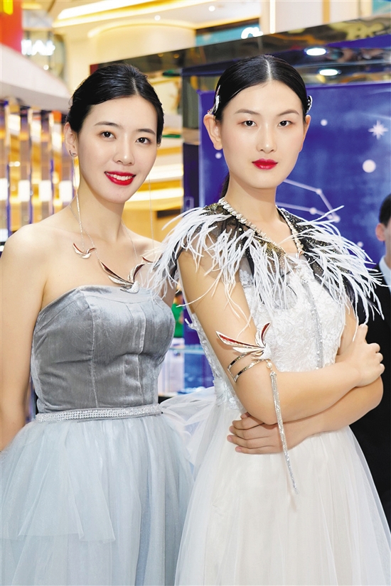 铂金首饰今年怎么买,铂金首饰哪家价格低