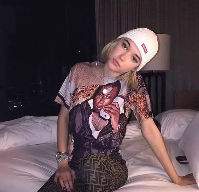 为什么总觉得自己戴毛线帽丑,毛线帽怎么戴着不掉