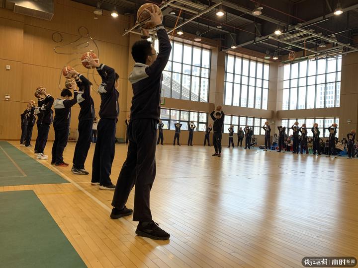 篮球课允许上吗,体育课程一体化篮球