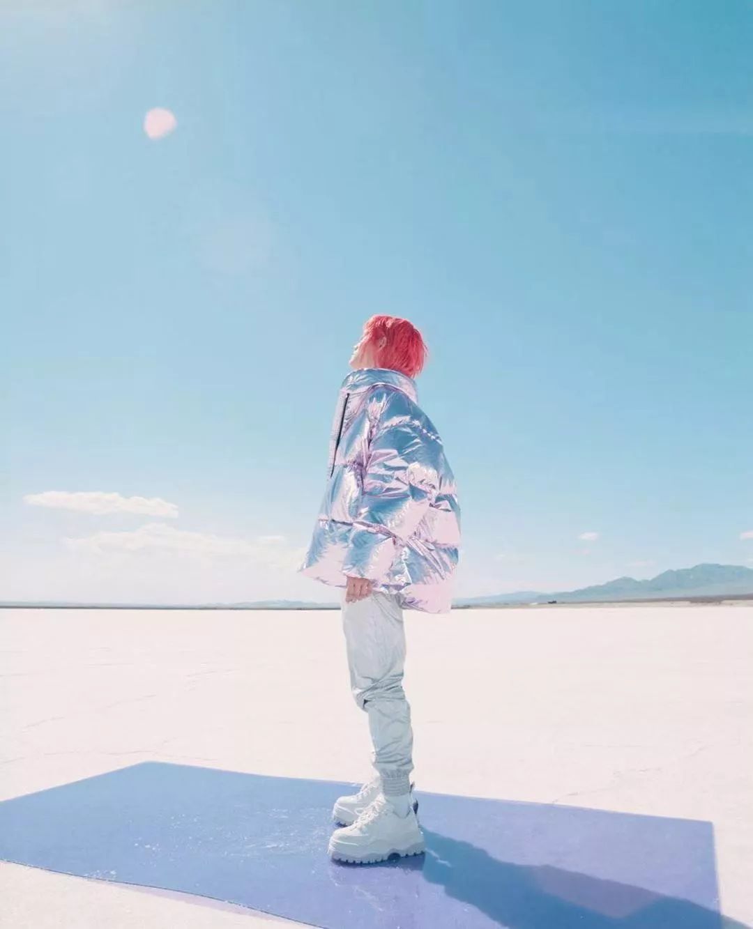 羽绒服4种穿搭技巧男,4种穿法红色大码羽绒服