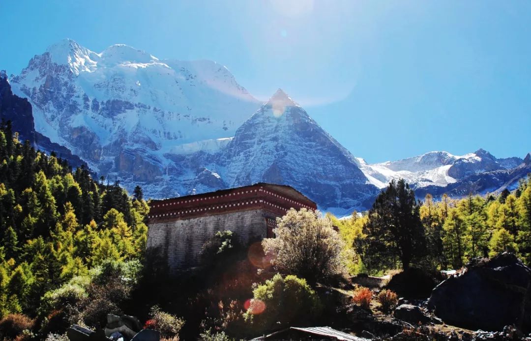 四川省稻城亚丁风景区旅游攻略,稻城亚丁旅游攻略文档