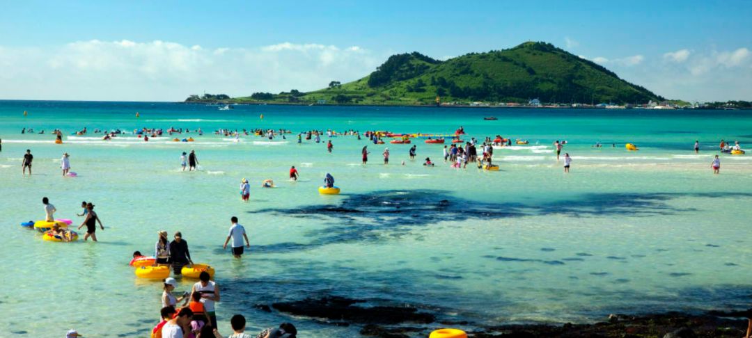 济州岛海的背景图,真实的济州岛全景图