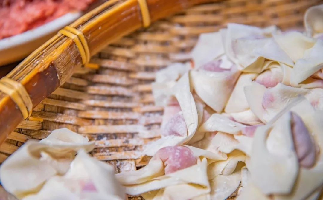 明德中学校园,明德学校美食