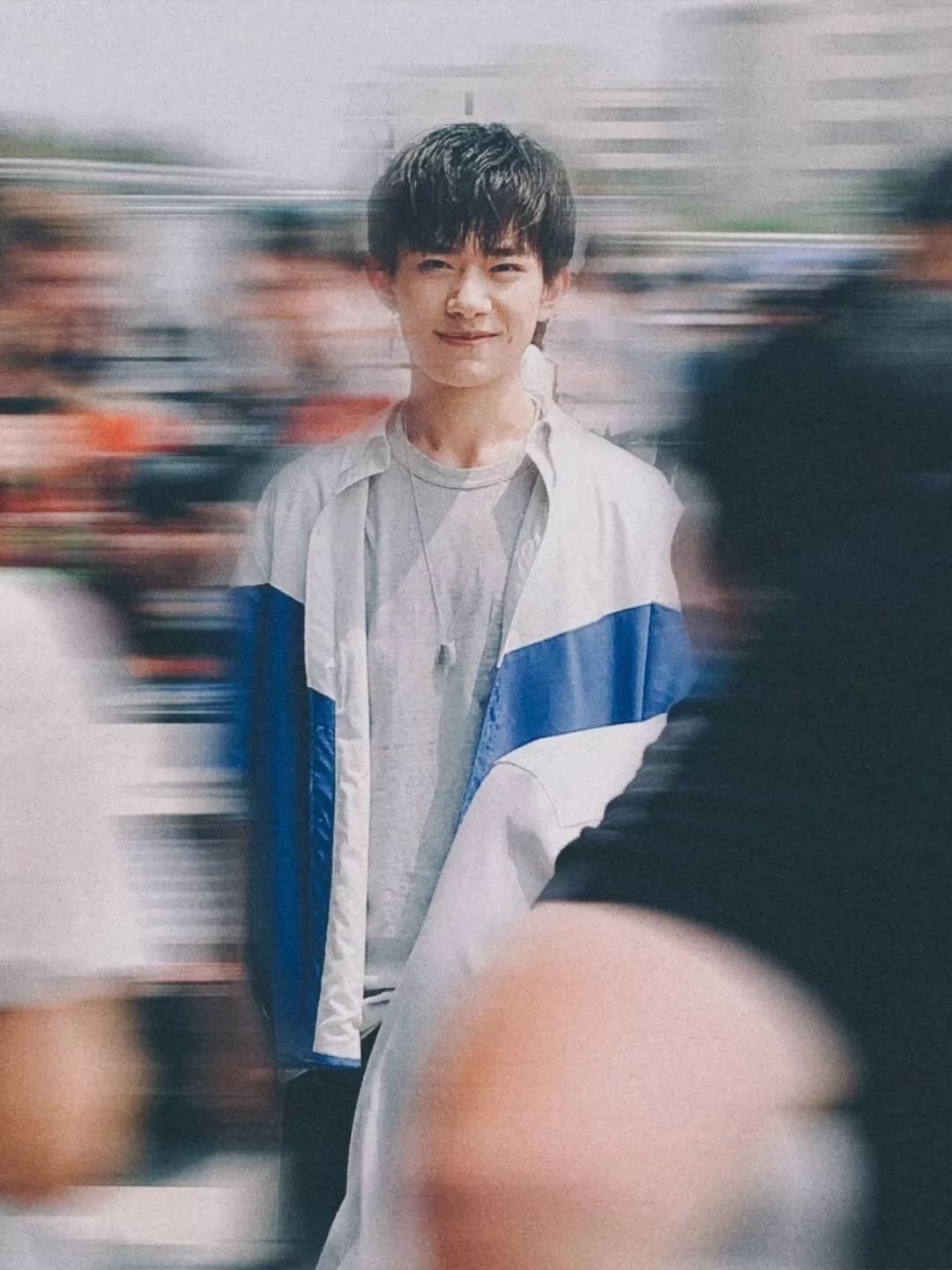 爱王俊凯易烊千玺王源,为什么大家都喜欢易烊千玺