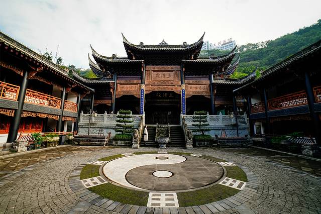 周末打卡景区特色美食推荐,热门旅游美食打卡胜地