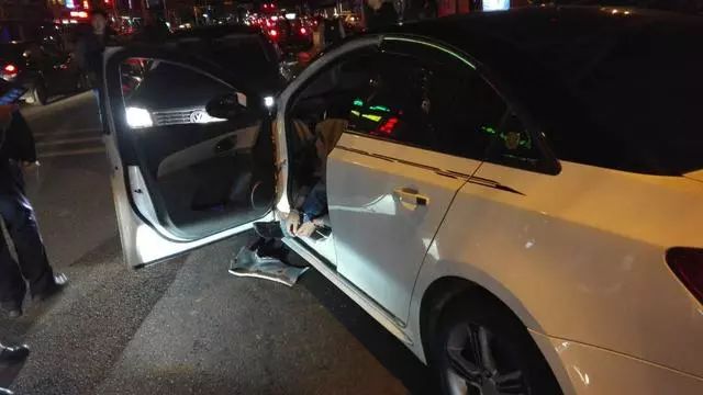 两吨跨国*私走**巨量*毒冰**陆丰甲子港现形记——广东省公安厅“11·24”专案侦办纪实