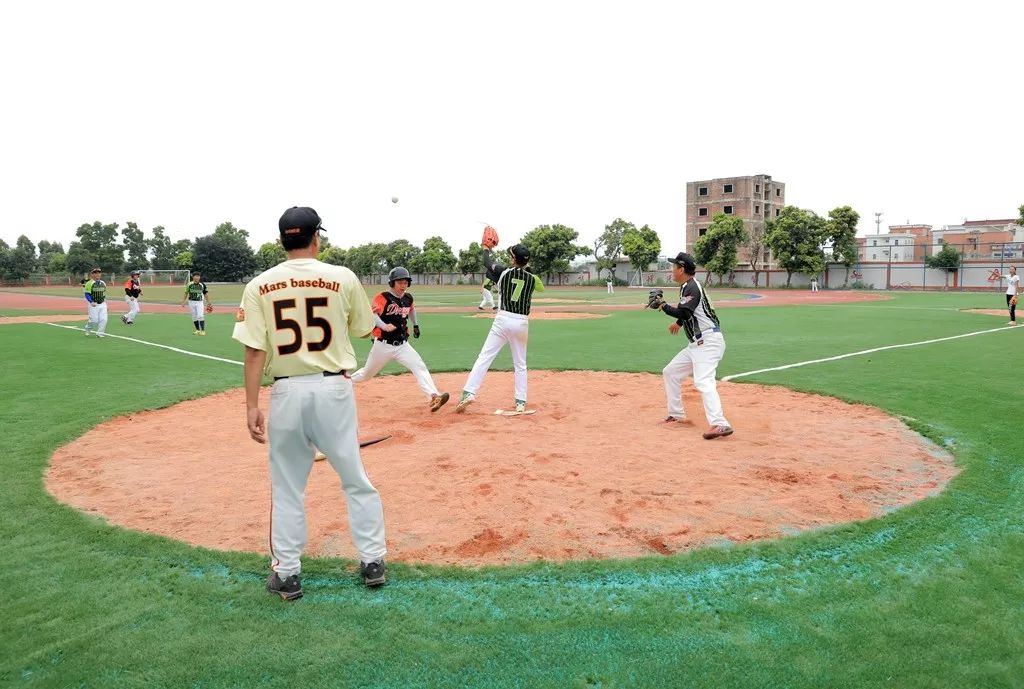 翔安这个学校太厉害！学生人工智能、航天航模、棒垒球样样行