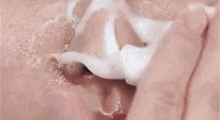 脸上搓下来很多泥,脸上搓出黑头