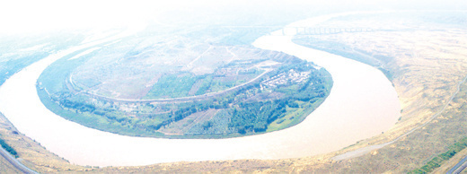 人民日报记者重走路长征,人民日报徒步54公里