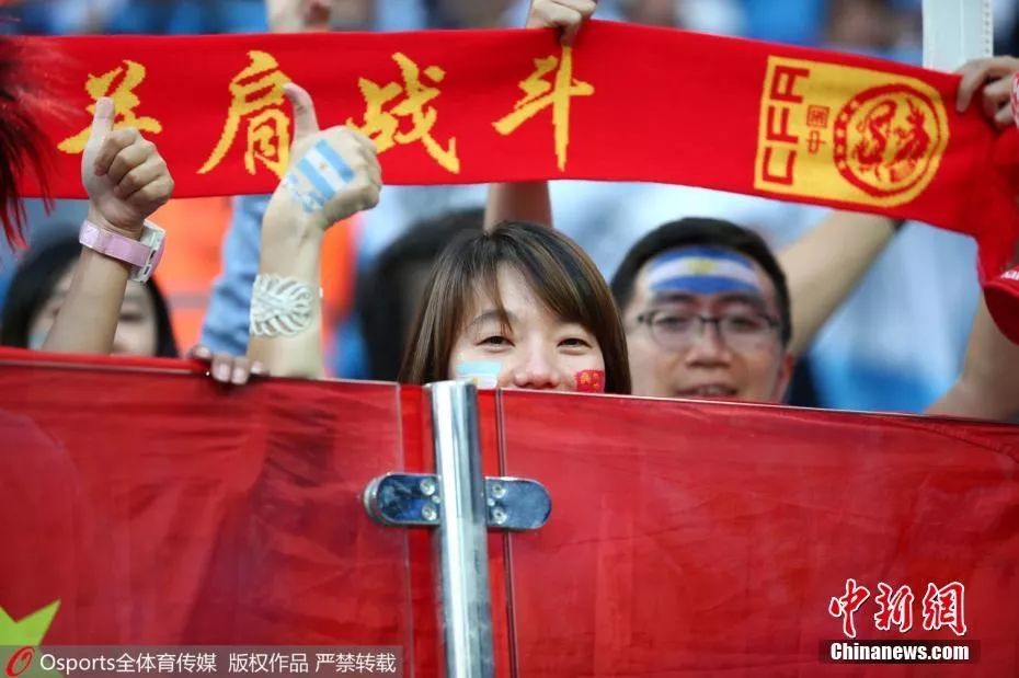 白岩松点评中国足球规划,白岩松谈中国足球的未来