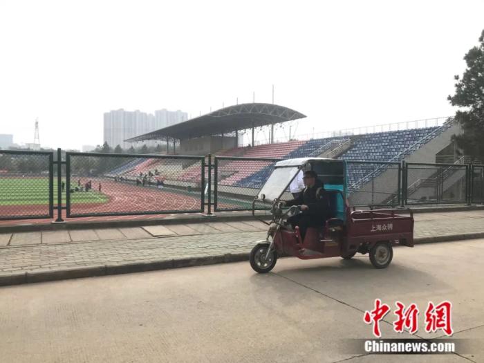 励志残疾小伙子,励志脑瘫小伙