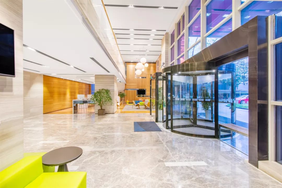 ¥499/2晚--春节不加价！游西湖赏雪踏梅！住洲际旗下高品质酒店，包双人自助早餐